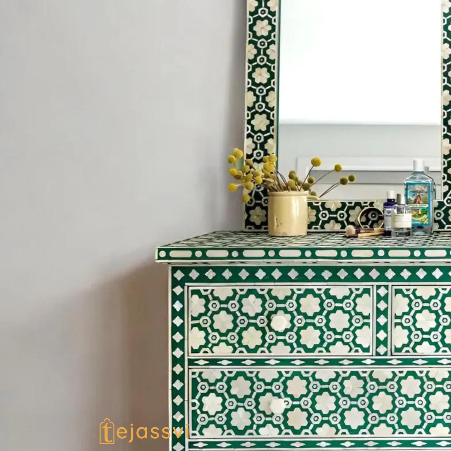 Bone Inlay Floral Pattern Chest of 4 Drawer, 4 Drawer Dresser, wooden Bone Inlay Chest of Drawers, Bone Inlay Furniture Sideboard Unit.