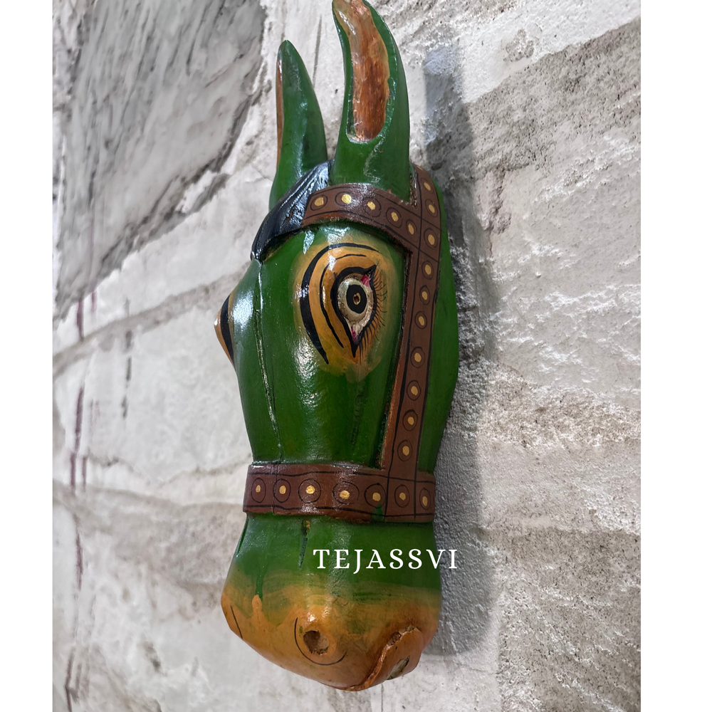 Wooden Horse Head for Wall Hanging and Solid Wood Décor Horse and Statue Décor