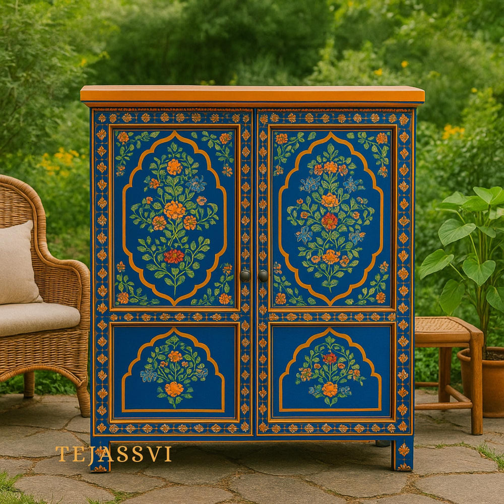 Wooden Hand Painted Sideboard and Luxury Furniture for Home Décor