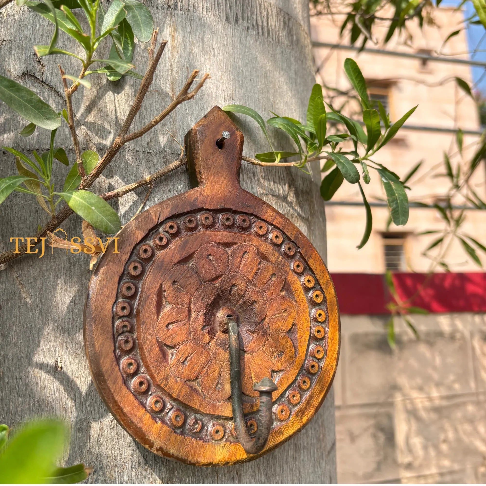 Polished Oak Wall Hook Magnetic Key Holder / Minimalist Décor / Wall Décor / Wall Hanging / Wooden Key Hook / Wooden Key Holder.