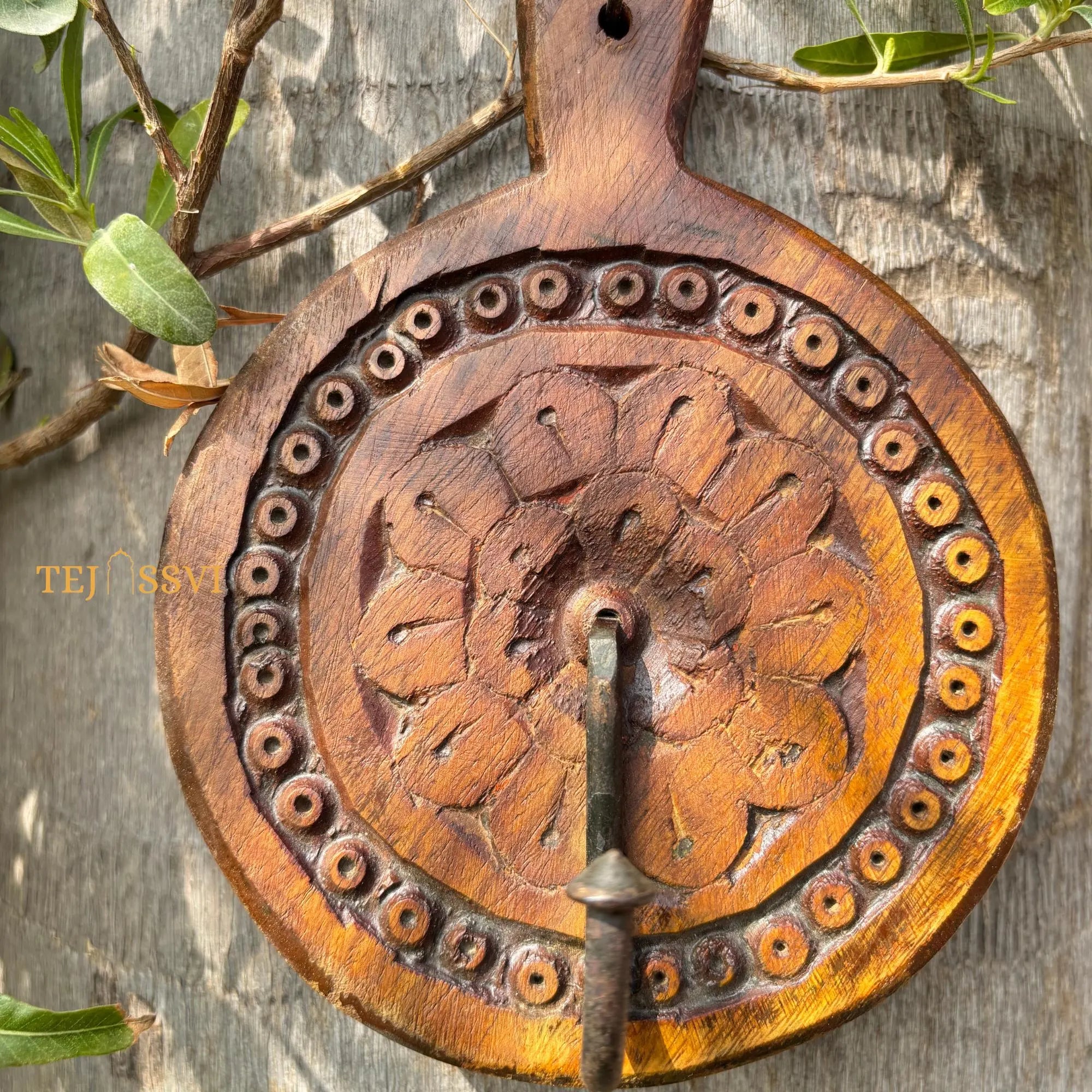 Polished Oak Wall Hook Magnetic Key Holder / Minimalist Décor / Wall Décor / Wall Hanging / Wooden Key Hook / Wooden Key Holder.