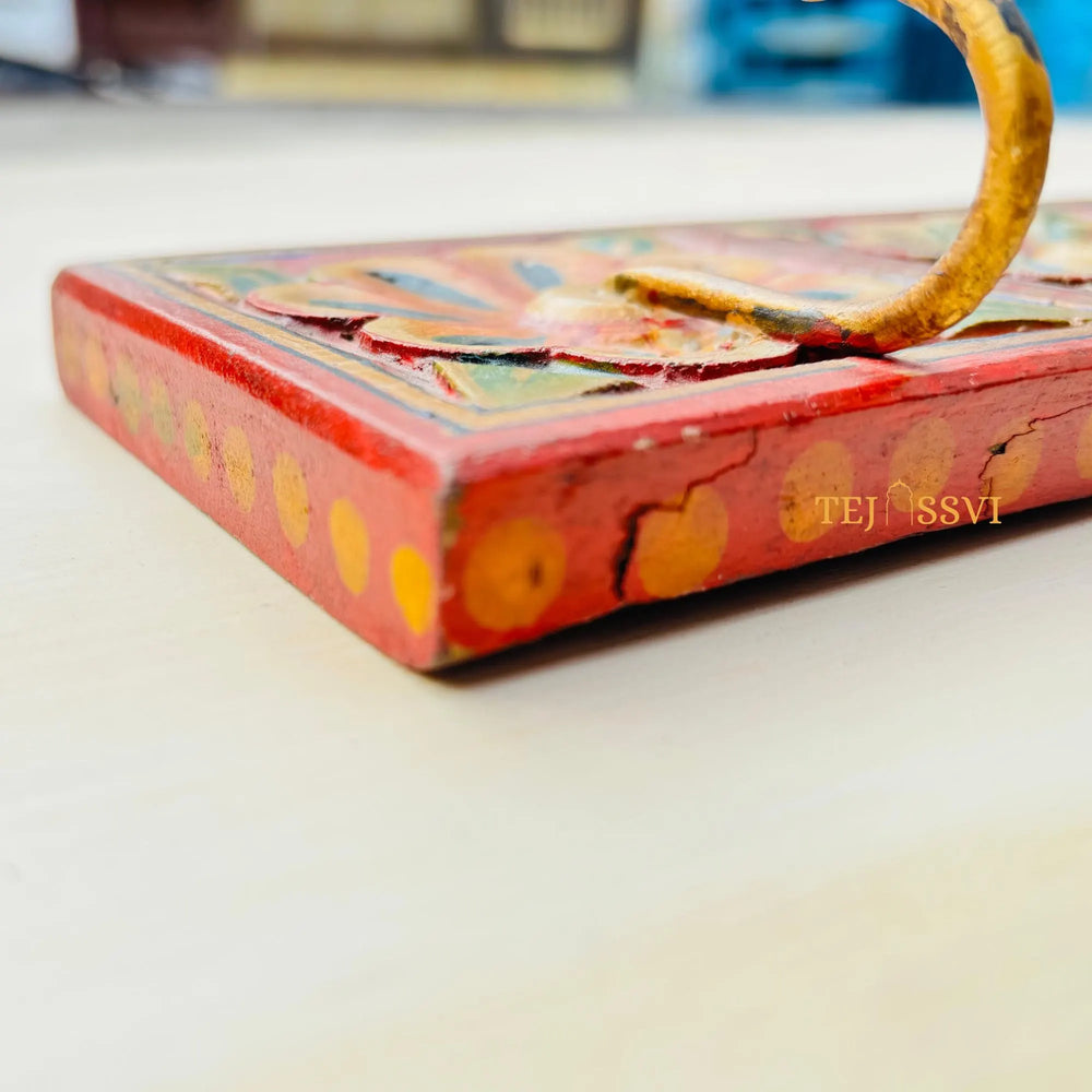 Hand Painted Wood Key Holder Rustic Entryway Hanger with Bronze Hooks / Wooden 3 Hook key Hanger / Wooden Wall Décor Key Hook.