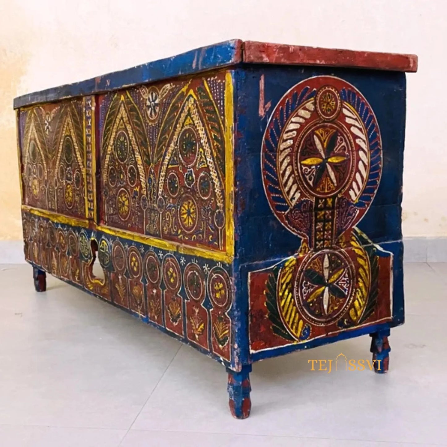 Wooden Indian storage trunk, treasure chest, furniture, home and living,Painted storage,Handpainted Indian Jewellery / Treasure Box.