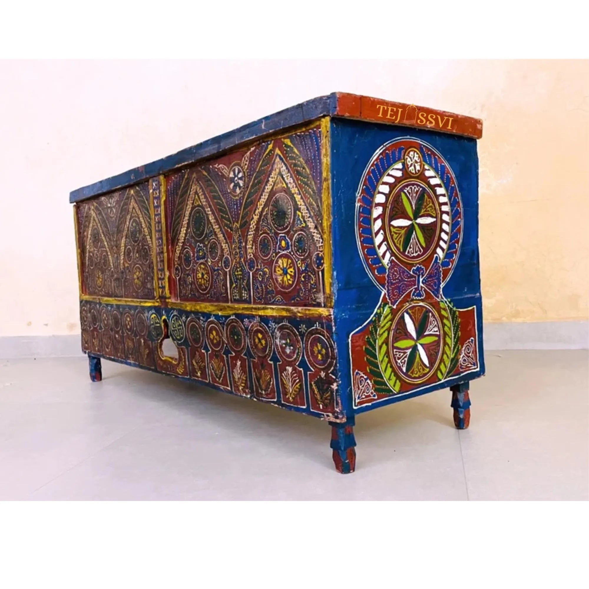 Wooden Indian Storage Trunk / Treasure Chest Furniture / Home Décor / Hand Painted Storage / Hand Painted Indian Trunk / Treasure Box.