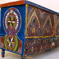 Wooden Indian Storage Trunk / Treasure Chest Furniture / Home Décor / Hand Painted Storage / Hand Painted Indian Trunk / Treasure Box.