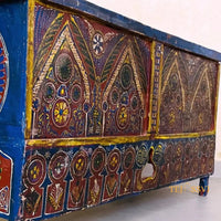 Wooden Indian Storage Trunk / Treasure Chest Furniture / Home Décor / Hand Painted Storage / Hand Painted Indian Trunk / Treasure Box.