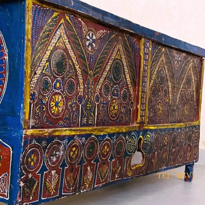 Wooden Indian storage trunk, treasure chest, furniture, home and living,Painted storage,Handpainted Indian Jewellery / Treasure Box.