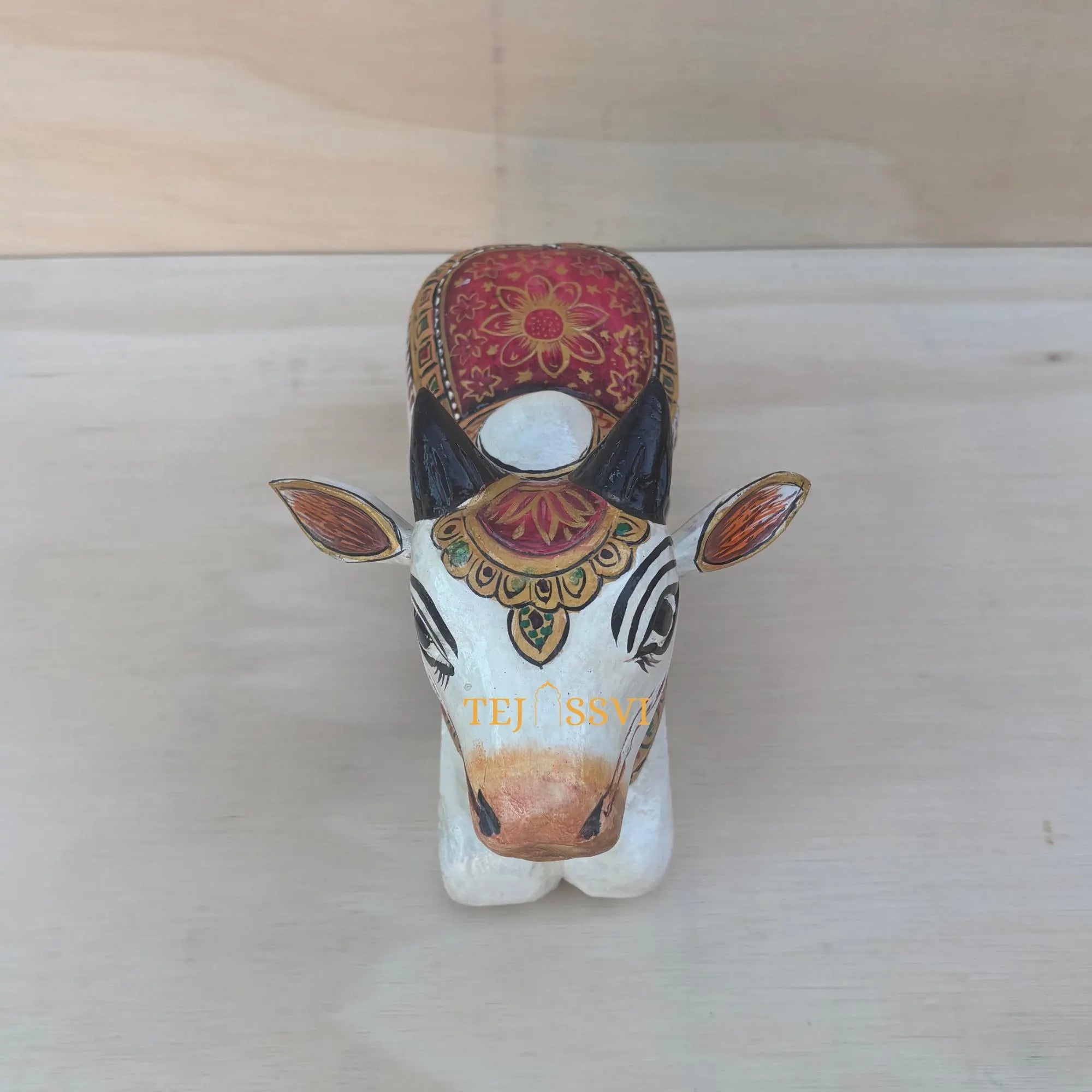 Wooden Sitting Cow Decorative Figure Tabletop for Home Décor Art