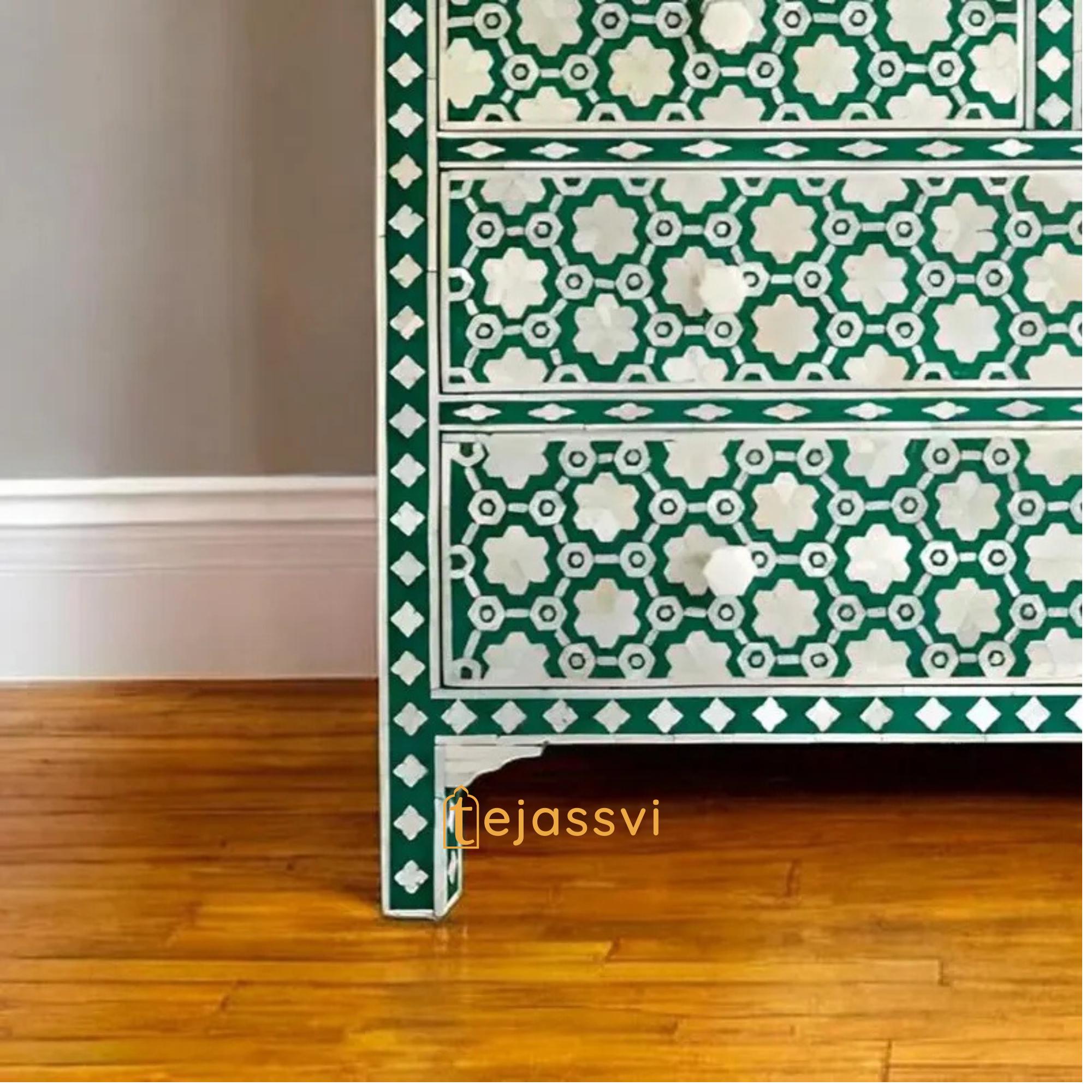 Bone Inlay Floral Pattern Chest of 4 Drawer / Bone 4 Drawer Dresser / Wooden Bone Inlay Chest of Drawers / Bone Inlay Furniture Sideboard Unit.